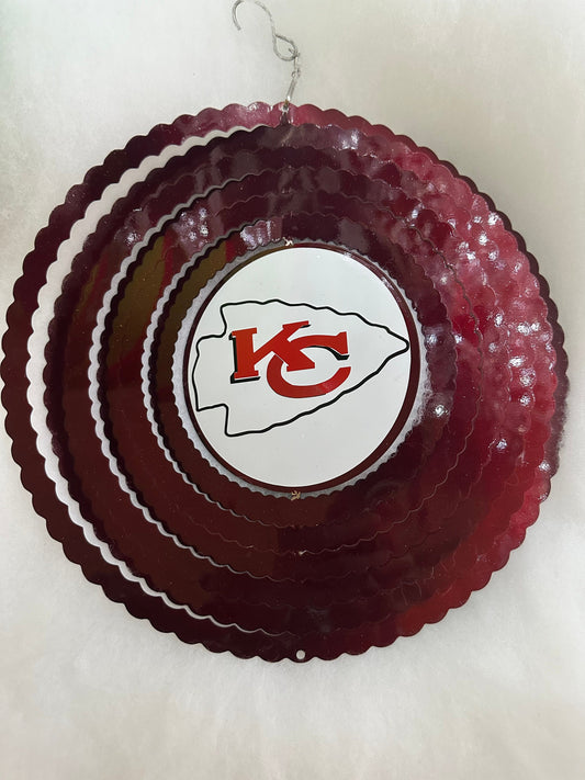 Kansas City Chiefs Metal Wind Spinner, Eye catcher 12”